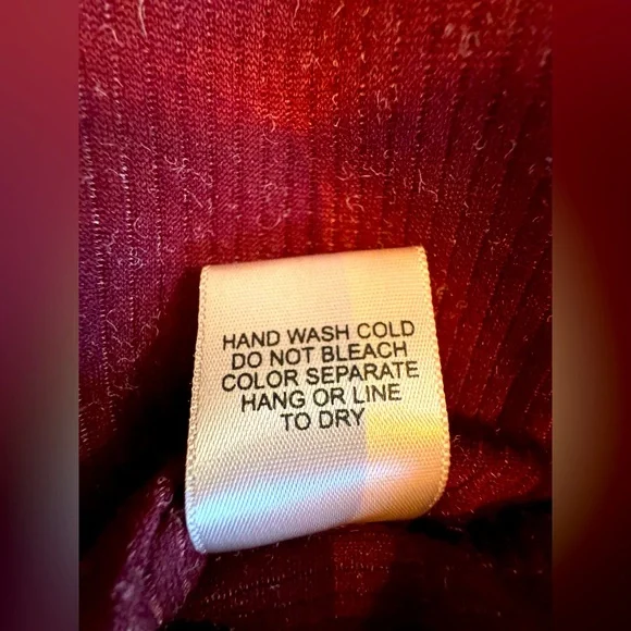 Charlotte Russe Burgundy Dolman Sleeve Ribbed Romper – Size XS - Picture 11 of 15